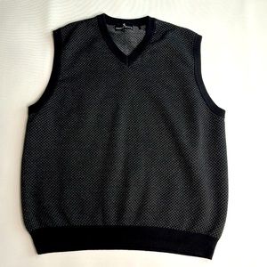 Men’s XL golf sweater vest. Black/dk gray diamond pattern and Pebble Beach tag.